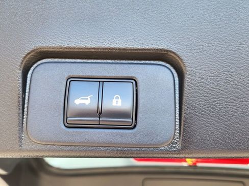 Used 2022 Nissan Rogue SL w/ SL Premium Package image 13