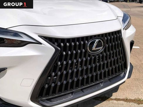 Used 2025 Lexus NX 250 FWD w/ Towing Package (2000 Lbs) image 27
