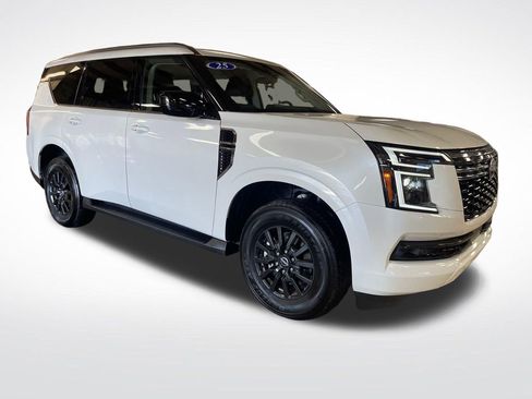 Used 2025 Nissan Armada SV AWD/4WD image 7