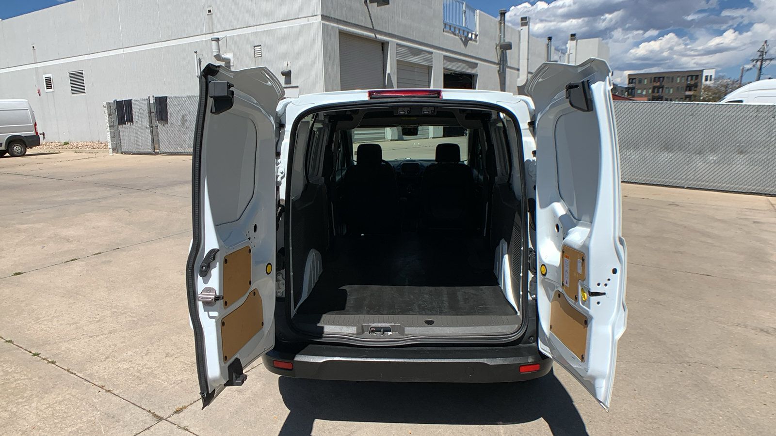 Used 2022 Ford Transit Connect XL FWD image 24
