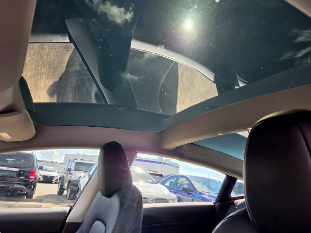 Used 2023 Tesla Model 3 Standard Range RWD image 8