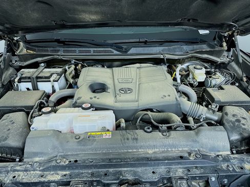 Used 2024 Toyota Tundra 1794 Edition AWD/4WD image 31