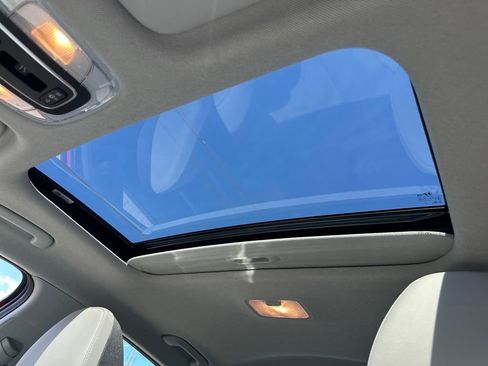 Used 2023 Hyundai Elantra Limited image 20