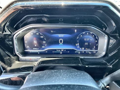 Used 2022 Chevrolet Silverado 1500 RST AWD/4WD image 11