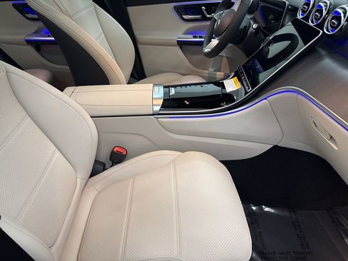 Used 2026 Mercedes-Benz GLC 300 GLC 300 image 30