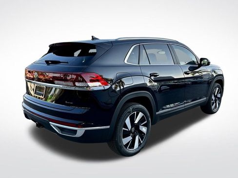 Used 2025 Volkswagen Atlas Cross Sport SEL image 6