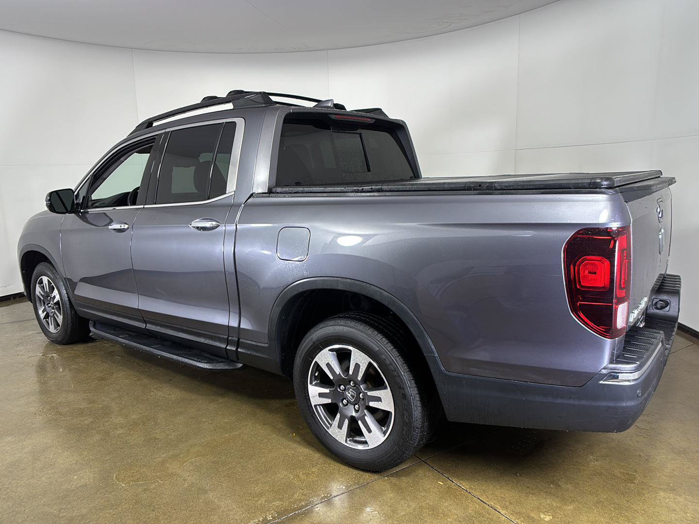 Used 2017 Honda Ridgeline RTL-E image 17