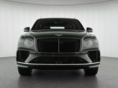 Used 2025 Bentley Bentayga image 8
