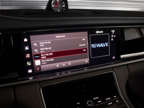 Certified 2023 Porsche Panamera 4 w/ Premium Package AWD/4WD image 22