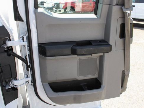 Used 2018 Ford F250 XL w/ Power Equipment Group RWD image 15