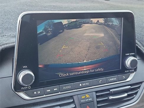 Used 2023 Nissan Altima 2.5 SV image 16