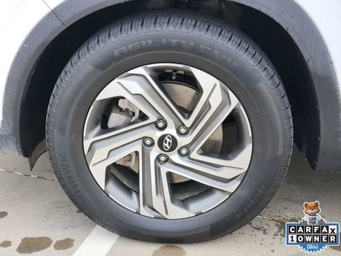 Used 2023 Hyundai Santa Fe SEL w/ Premium Package image 16