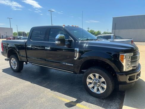 Used 2017 Ford F350 Platinum w/ Platinum Ultimate Package AWD/4WD image 1