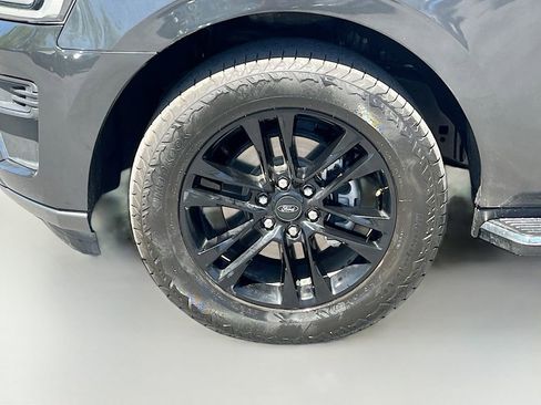 Used 2022 Ford Expedition XLT AWD/4WD image 33