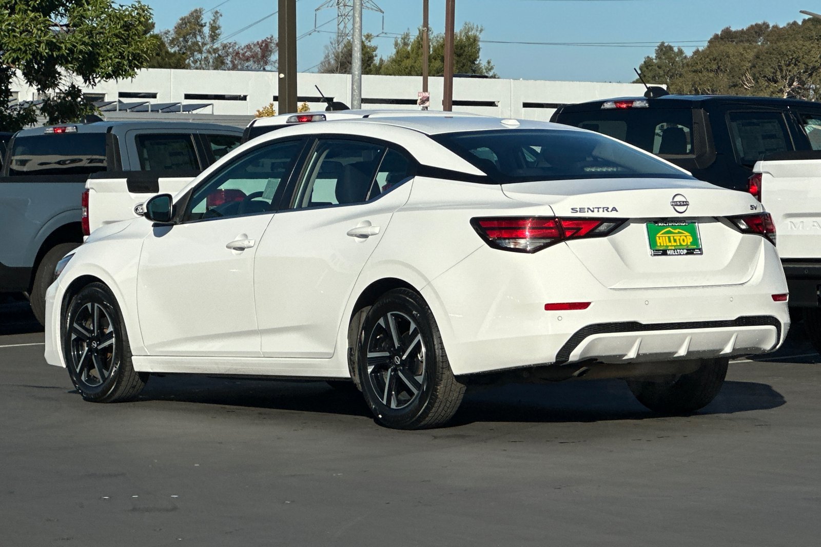 Used 2024 Nissan Sentra SV FWD image 7