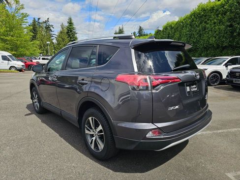 Used 2016 Toyota RAV4 XLE AWD/4WD image 5