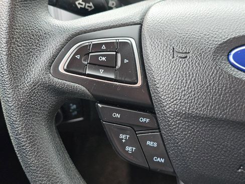 Used 2018 Ford Focus SE image 25