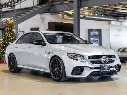 Used 2019 Mercedes-Benz E 63 AMG S image 8