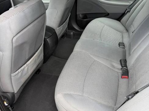 Used 2012 Hyundai Sonata GLS FWD image 11