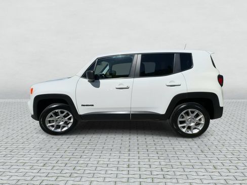 Used 2023 Jeep Renegade Latitude AWD/4WD image 5