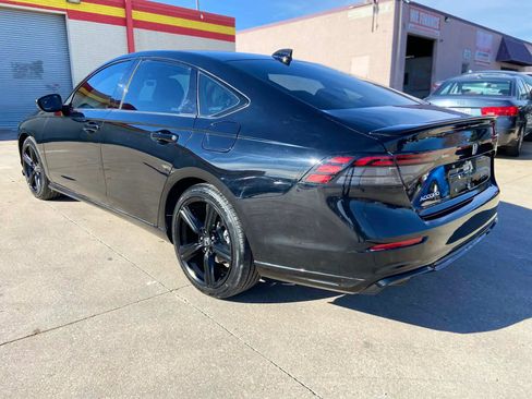 Used 2025 Honda Accord Sport image 7