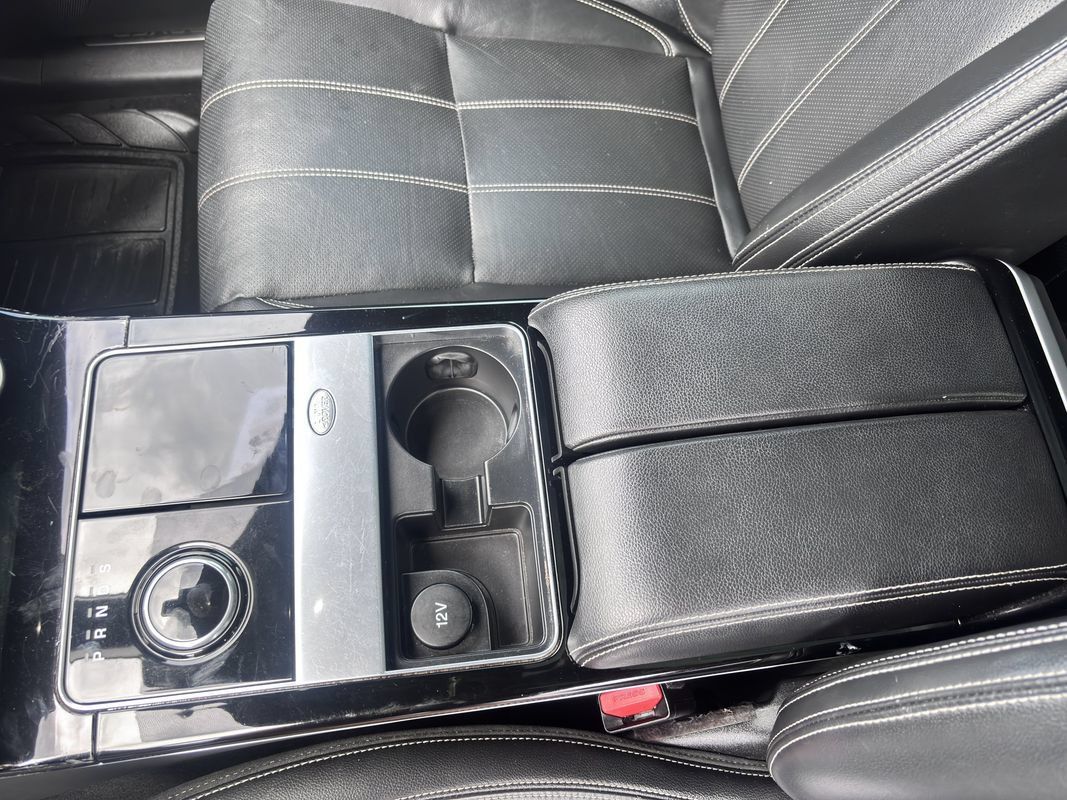 Used 2018 Land Rover Range Rover Velar S AWD/4WD image 28