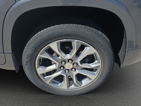 Used 2020 Chevrolet Traverse Premier w/ LPO, Floor Liner Package FWD image 5