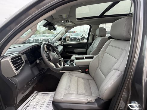 Used 2024 Toyota Tundra Limited image 19