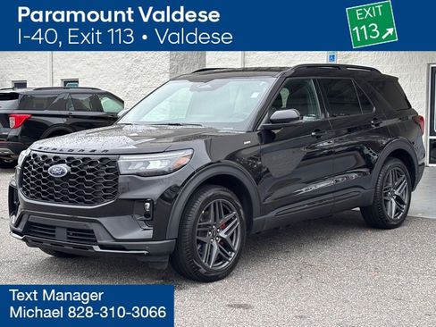 Used 2025 Ford Explorer ST-Line w/ ST-Line Street Pack image 24