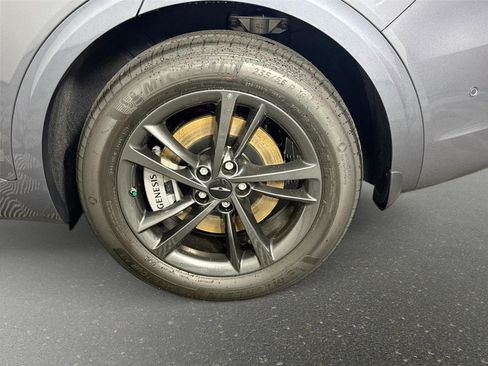 New 2027 Genesis GV70 2.5T Advanced AWD/4WD image 33