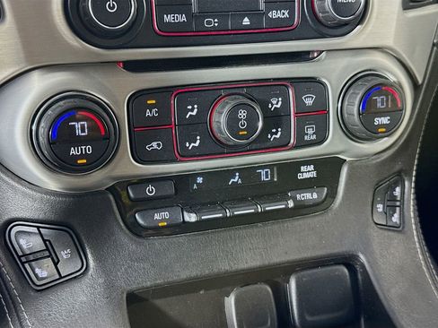 Used 2016 GMC Yukon SLT image 17