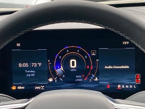 New 2026 Chevrolet Traverse LT w/ Midnight/Sport Edition AWD/4WD image 11