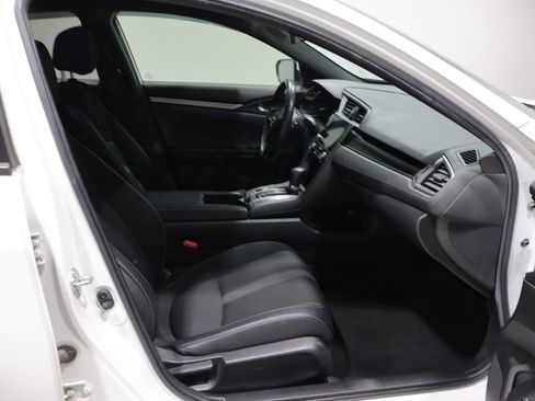 Used 2020 Honda Civic Sport image 22