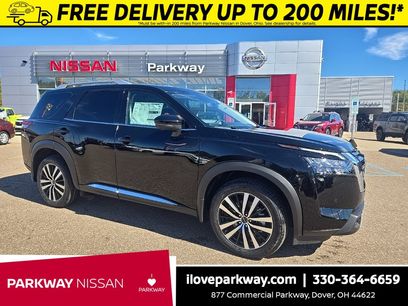 New 2025 Nissan Pathfinder Platinum w/ Lighting Package (N92)