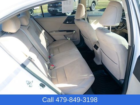 Used 2017 Honda Accord EX image 36