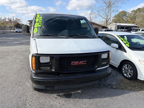 Used 2000 GMC Savana 2500 G2500 3dr Cargo Van image 1