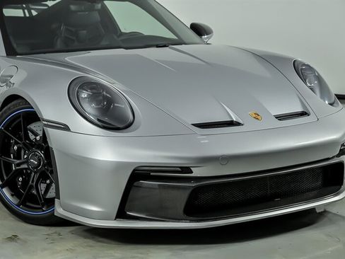 Used 2022 Porsche 911 GT3 RWD image 2