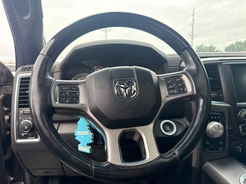 Used 2016 RAM 1500 Limited AWD/4WD image 3