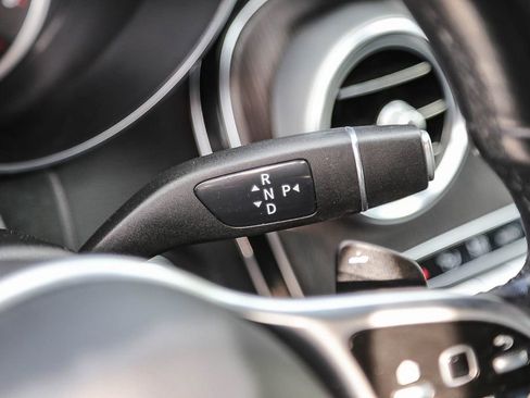 Used 2022 Mercedes-Benz GLC 300 image 19