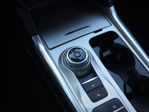 Used 2024 Ford Explorer Limited w/ Limited Technology Package image 20