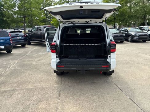 New 2026 Toyota 4Runner SR5 AWD/4WD image 31