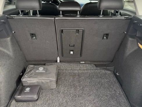 Used 2023 Volkswagen Taos SE image 10