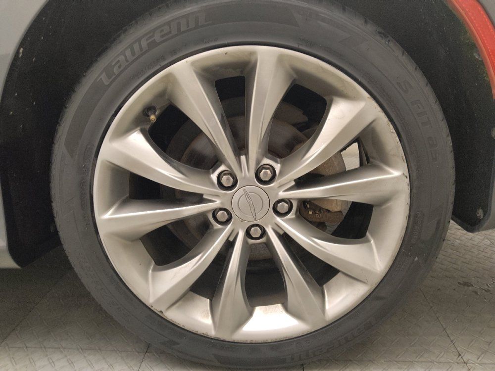 Used 2016 Chrysler 200 S w/ Navigation & Sound Group I FWD image 31