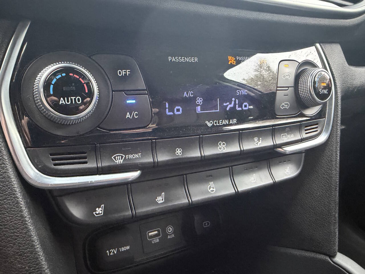 Used 2020 Hyundai Santa Fe SEL AWD/4WD image 23