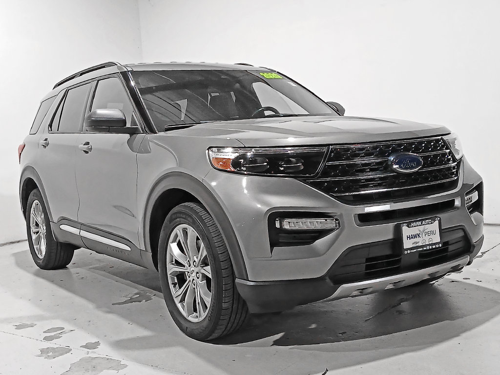 Used 2020 Ford Explorer XLT w/ Equipment Group 202A AWD/4WD image 33