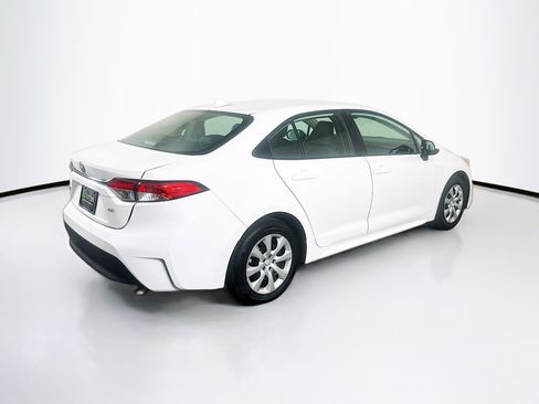 Used 2024 Toyota Corolla LE image 9
