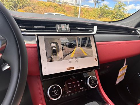 New 2026 Jaguar F-PACE R-Dynamic S image 14