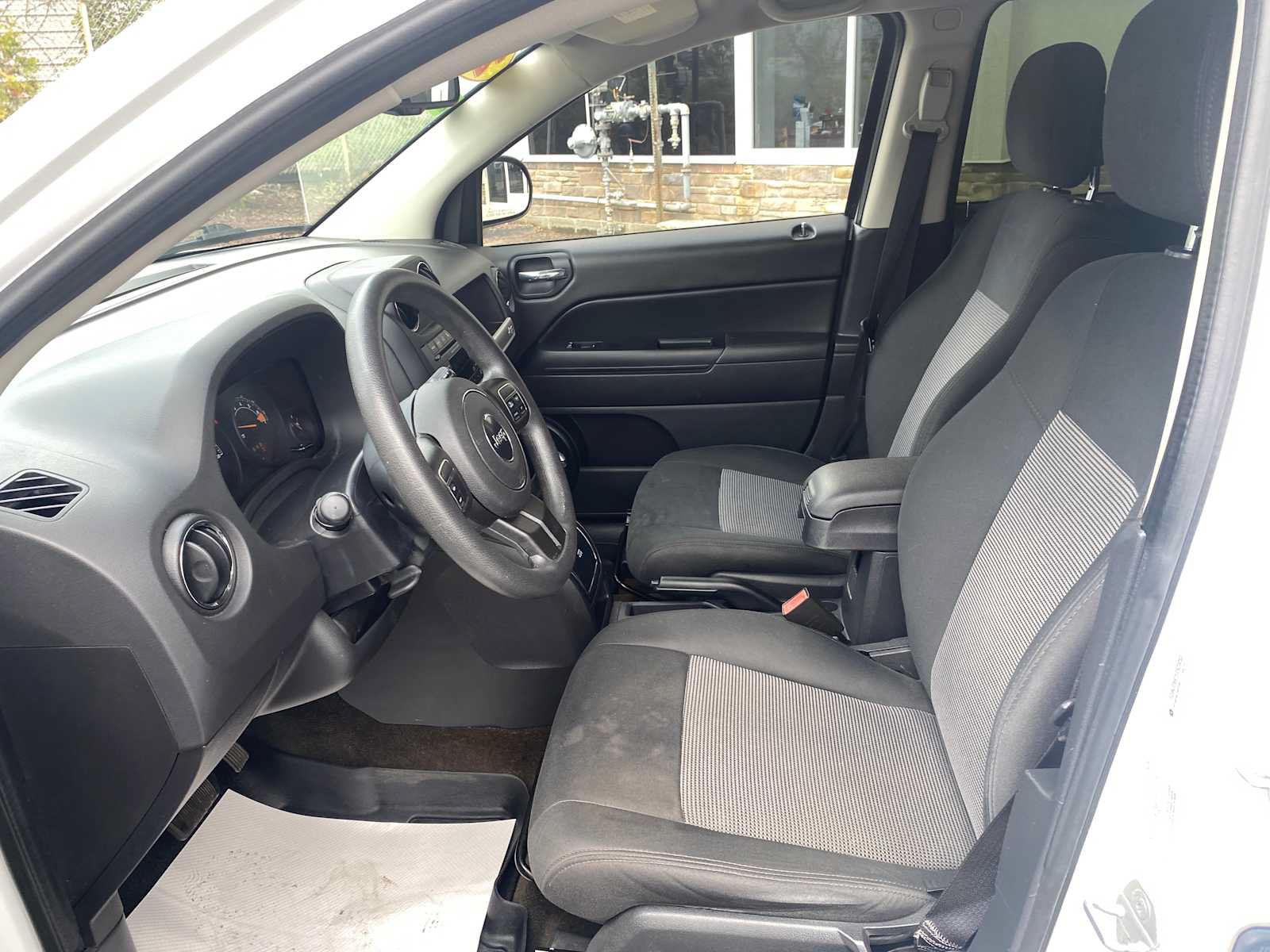 Used 2014 Jeep Compass Sport w/ Power Value Group AWD/4WD image 9