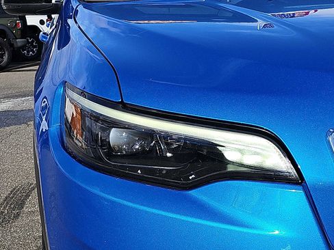 Used 2022 Jeep Cherokee Latitude Lux w/ Sun & Sound Group image 9