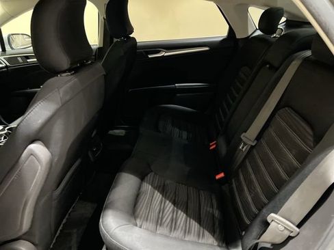 Used 2016 Ford Fusion SE FWD image 20